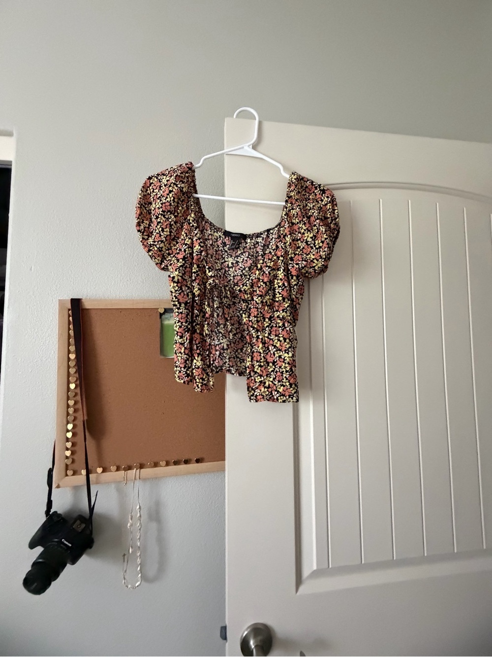Forever 21- Floral Puff Sleeve Crop Top - Black Base with Pink & Yellow Flowers